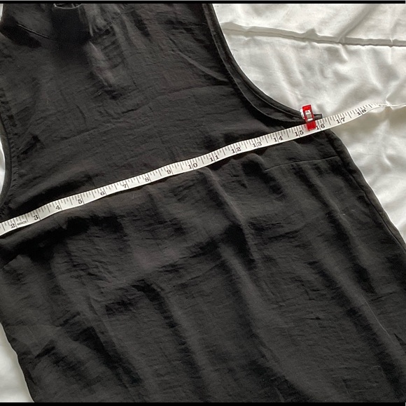 Mock neck basic black tank - Picture 3 of 4